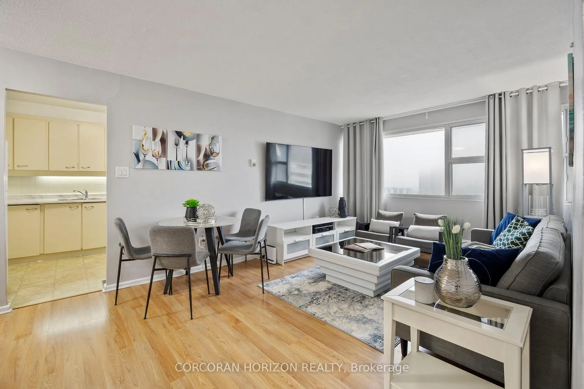 Photo 5 of Unit PH4, 725 Don Mills Road, Toronto, Flemingdon Park — HOMEH