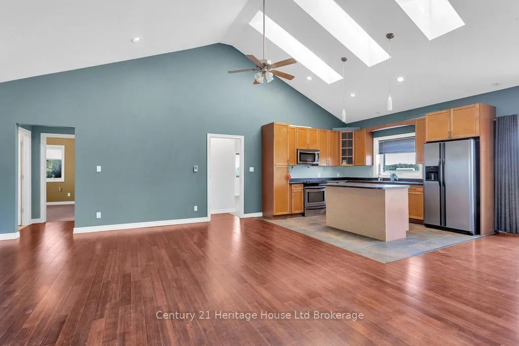 Photo 5 of 11069 Rogers Road, Malahide, Rural Malahide — HOMEH