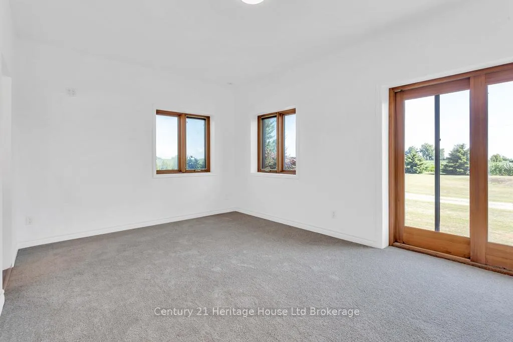 Photo 6 of 11069 Rogers Road, Malahide, Rural Malahide — HOMEH