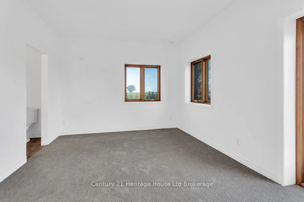 Photo 9 of 11069 Rogers Road, Malahide, Rural Malahide — HOMEH