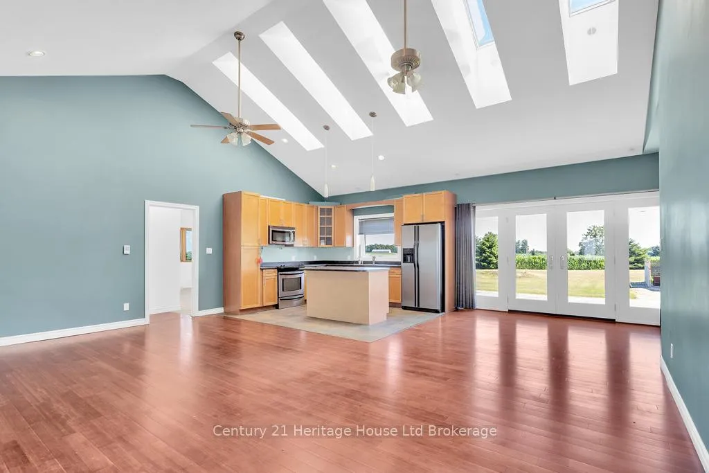 Photo 14 of 11069 Rogers Road, Malahide, Rural Malahide — HOMEH