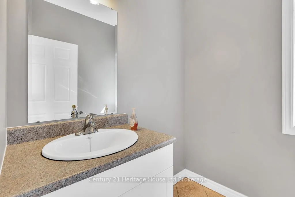 Photo 18 of 11069 Rogers Road, Malahide, Rural Malahide — HOMEH