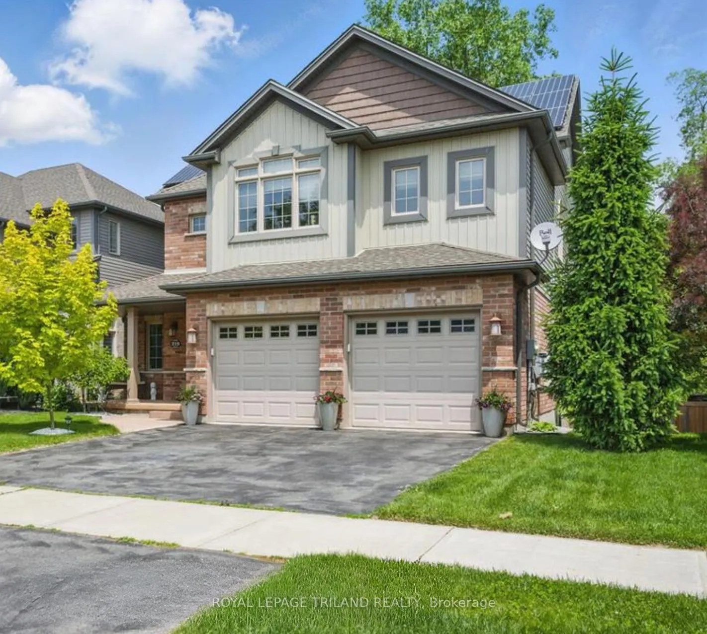 Photo 2 of 219 Union Avenue, Middlesex Centre, Komoka — HOMEH