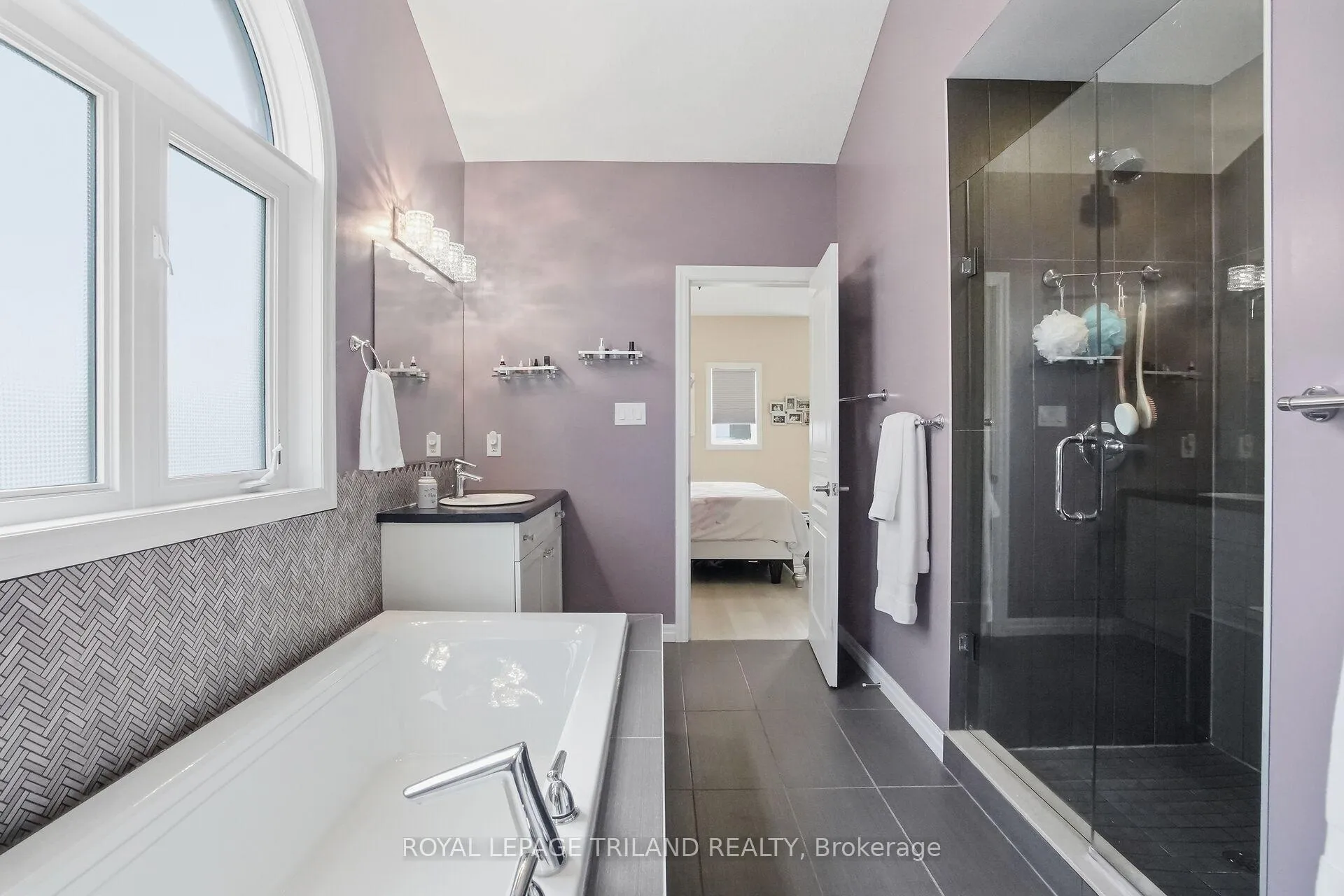 Photo 14 of 219 Union Avenue, Middlesex Centre, Komoka — HOMEH