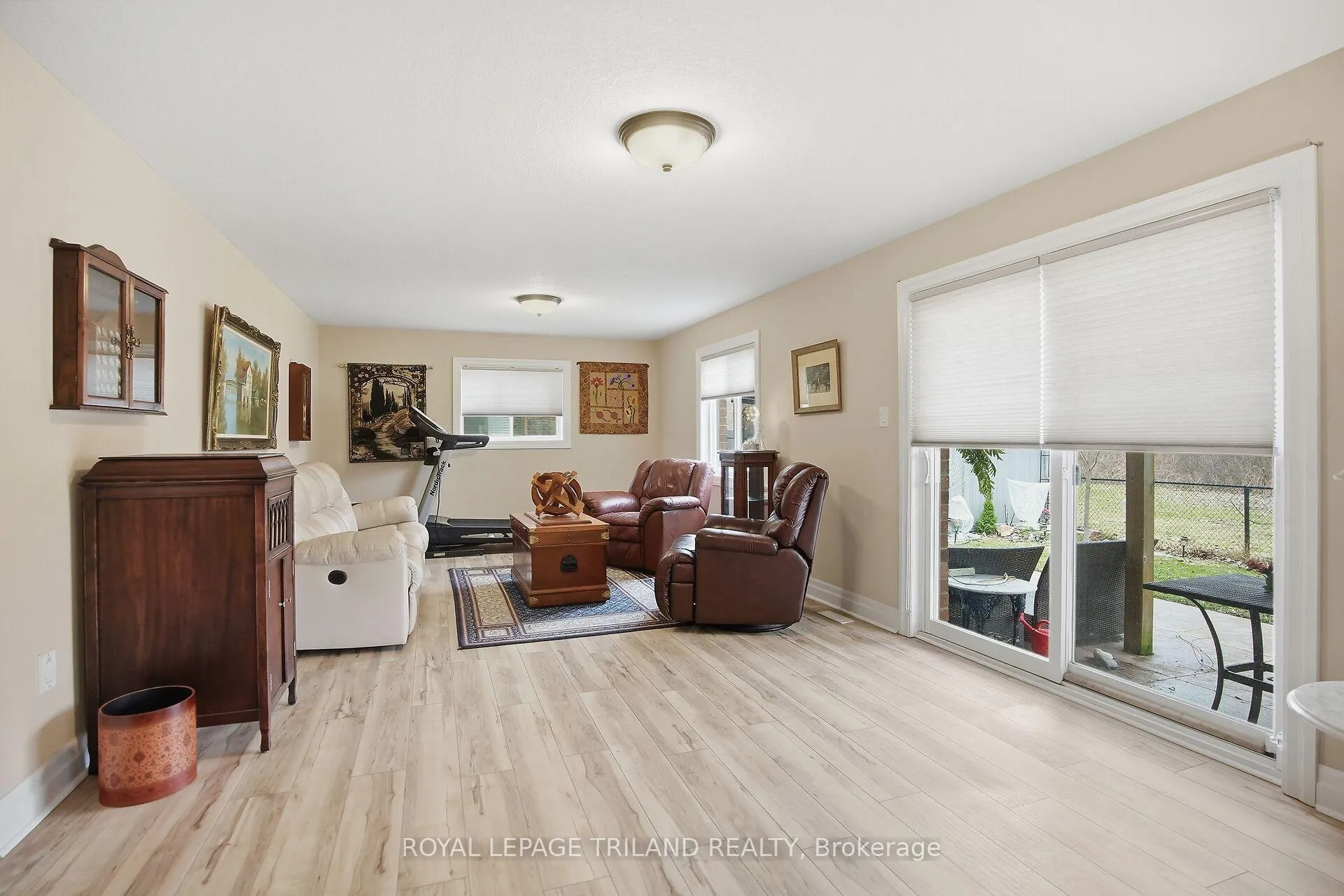 Photo 20 of 219 Union Avenue, Middlesex Centre, Komoka — HOMEH