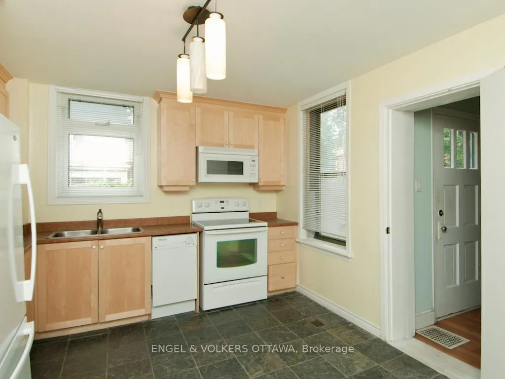 Photo 18 of Unit 1, 96 Waverley Street, Ottawa, Ottawa Centre/Golden Triangle — HOMEH