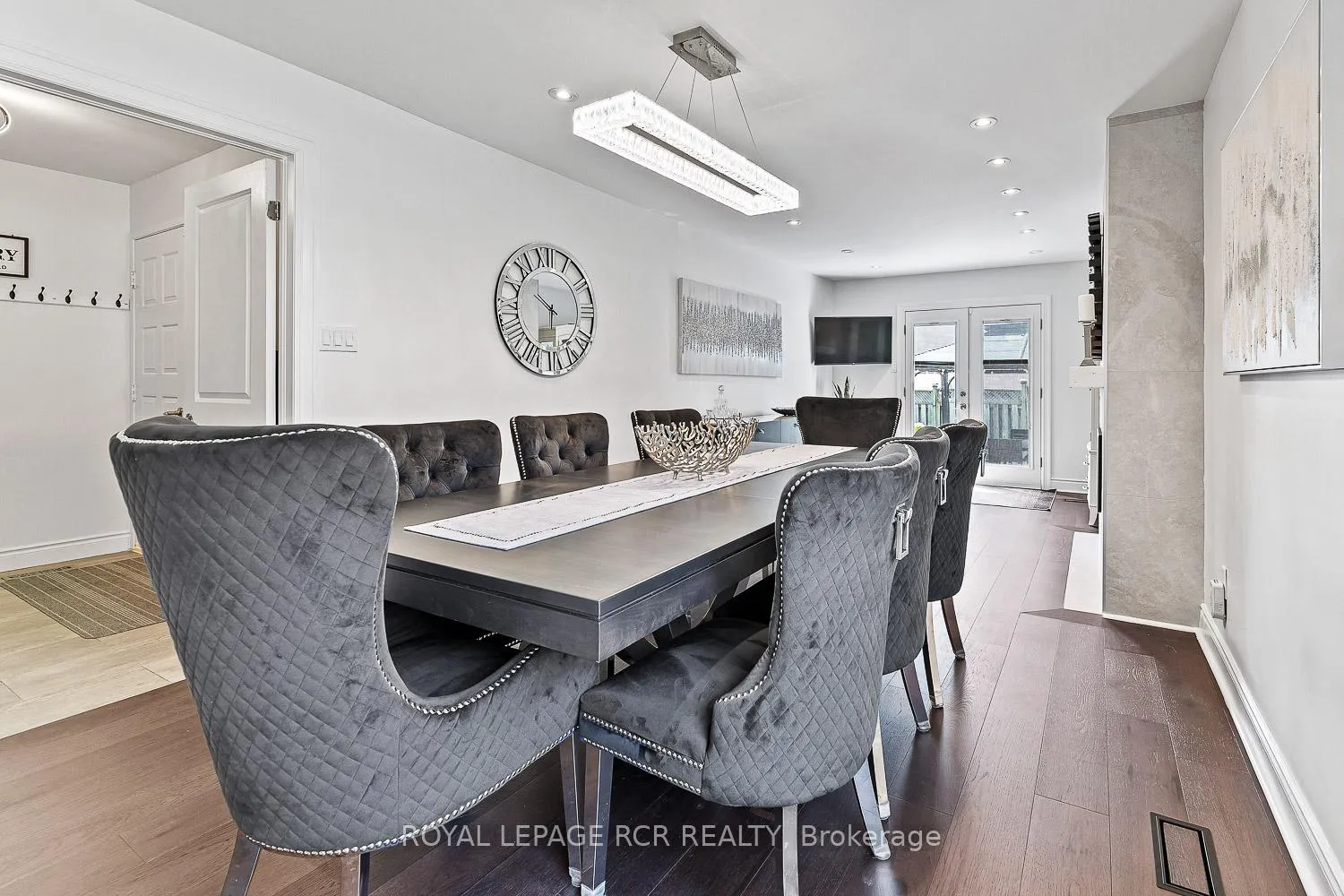 Photo 10 of 44 Fountainbridge Drive, Caledon, Bolton East — HOMEH