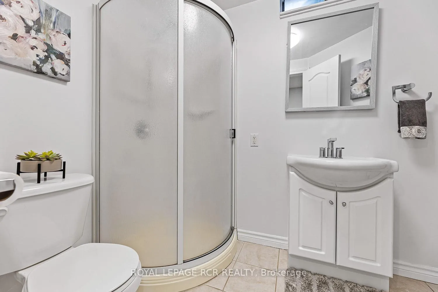Photo 31 of 44 Fountainbridge Drive, Caledon, Bolton East — HOMEH