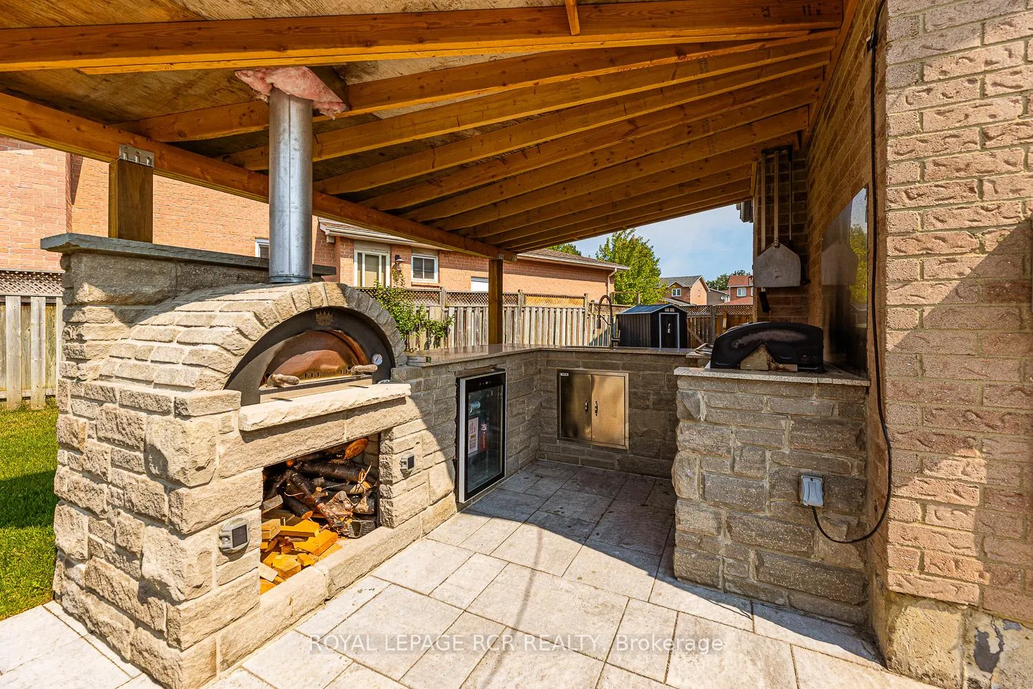 Photo 32 of 44 Fountainbridge Drive, Caledon, Bolton East — HOMEH