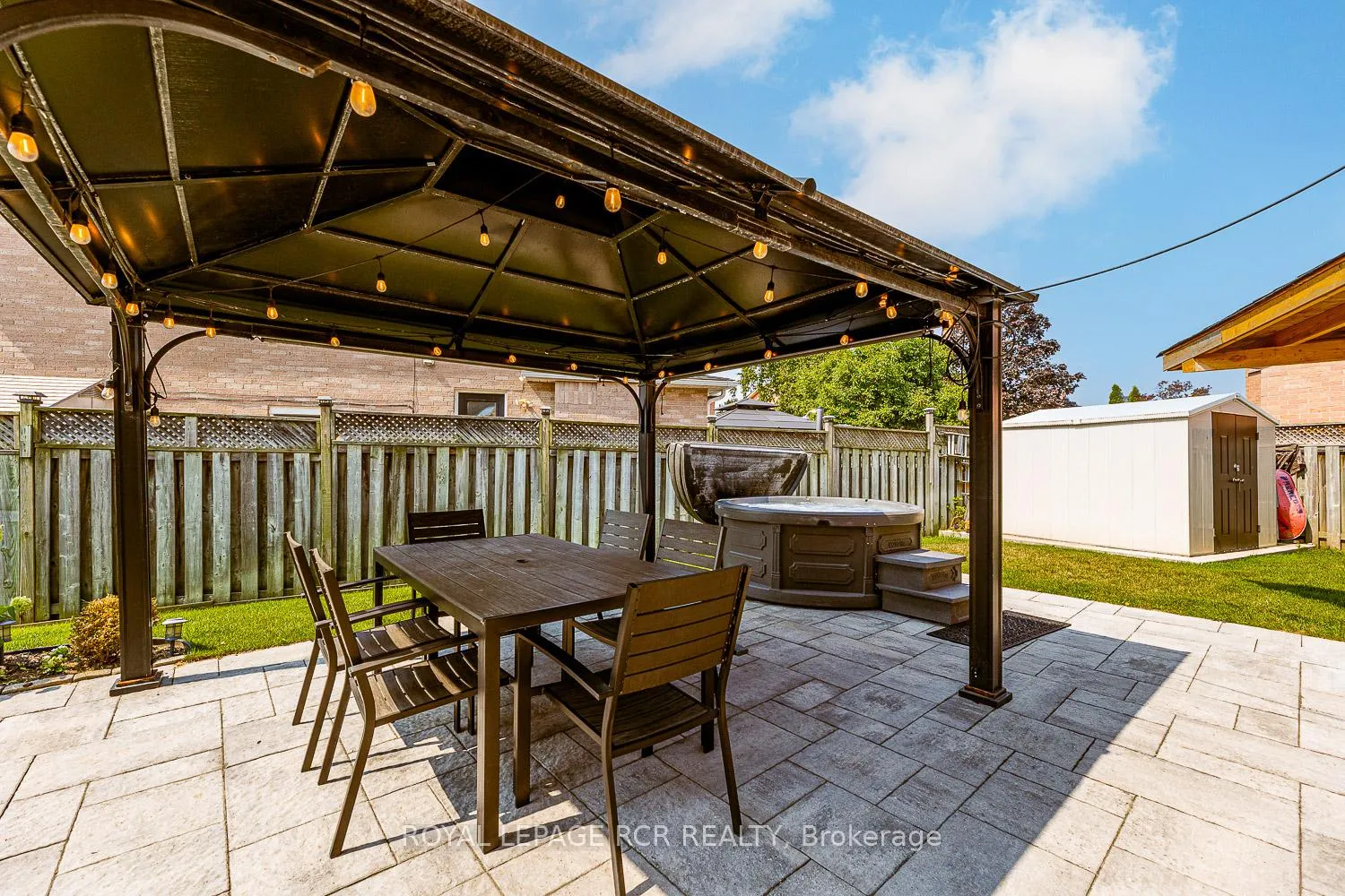 Photo 33 of 44 Fountainbridge Drive, Caledon, Bolton East — HOMEH