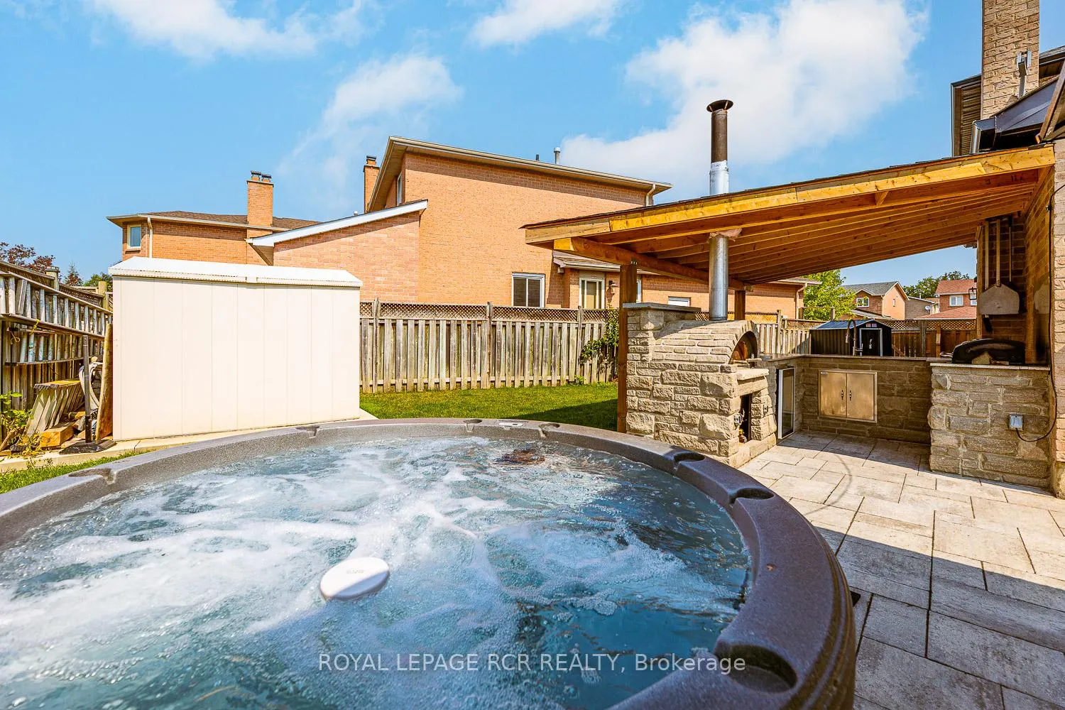 Photo 36 of 44 Fountainbridge Drive, Caledon, Bolton East — HOMEH