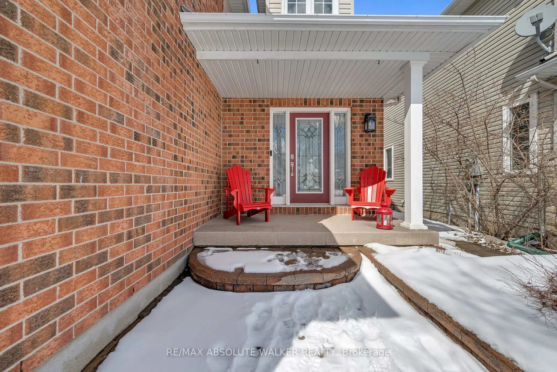 Photo 2 of 135 Arrowwood Drive, Ottawa, Stittsville (South) — HOMEH