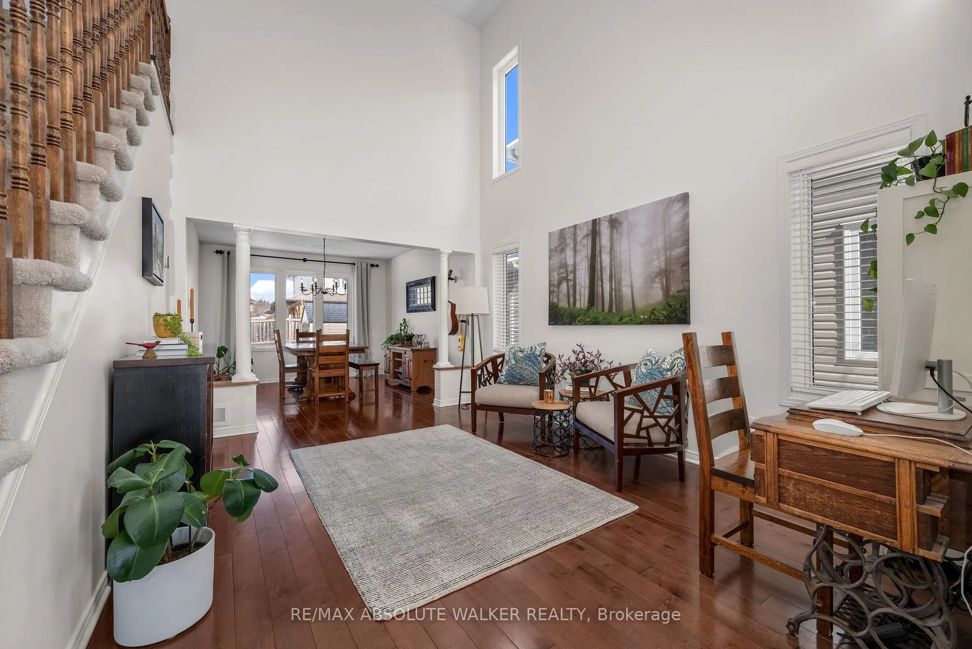 Photo 5 of 135 Arrowwood Drive, Ottawa, Stittsville (South) — HOMEH