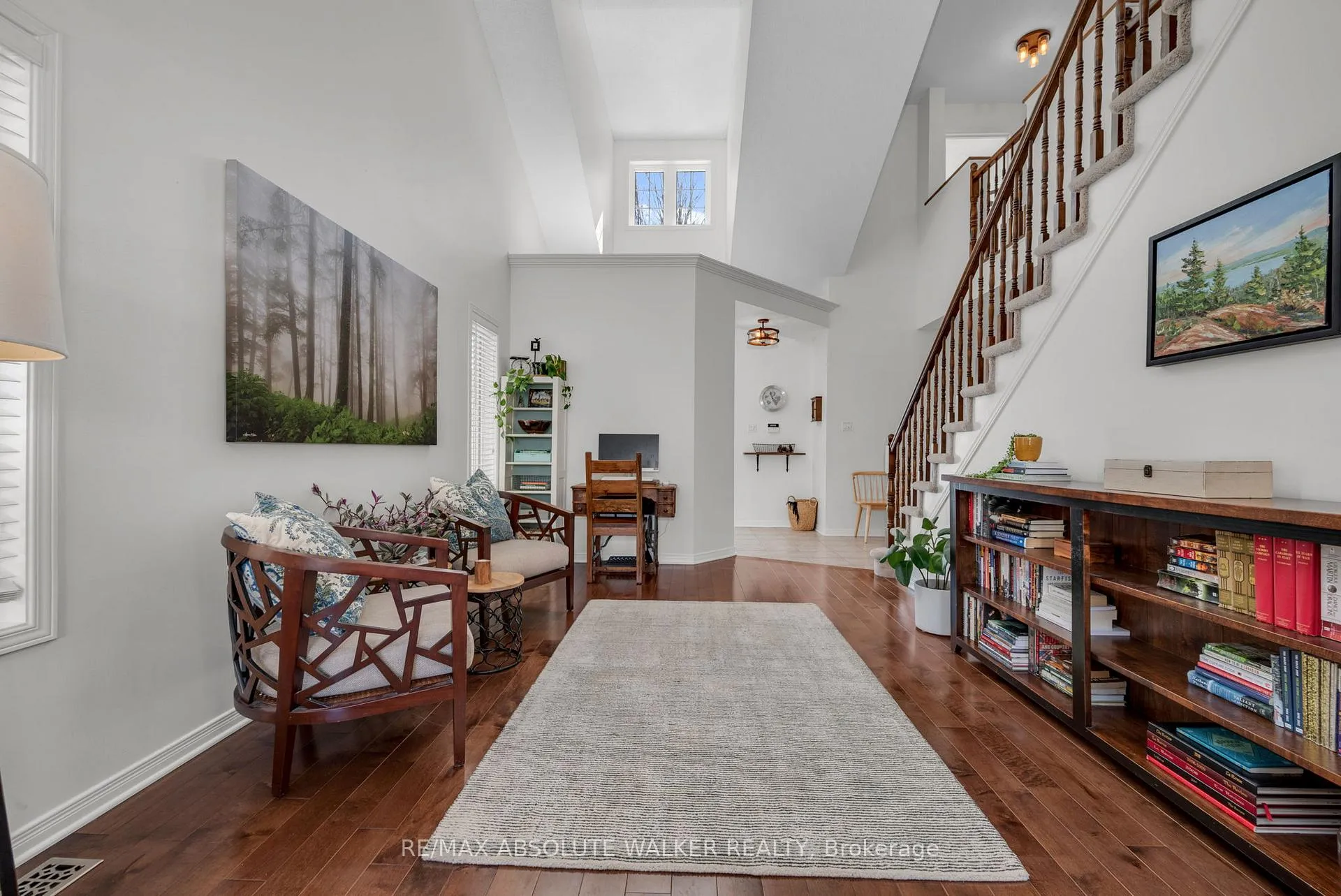 Photo 8 of 135 Arrowwood Drive, Ottawa, Stittsville (South) — HOMEH