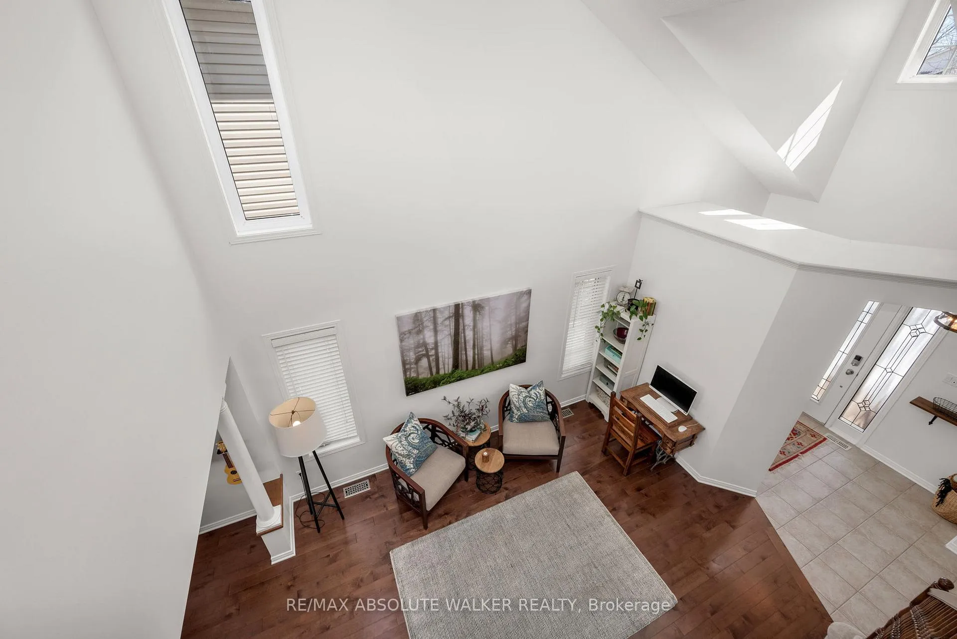 Photo 9 of 135 Arrowwood Drive, Ottawa, Stittsville (South) — HOMEH