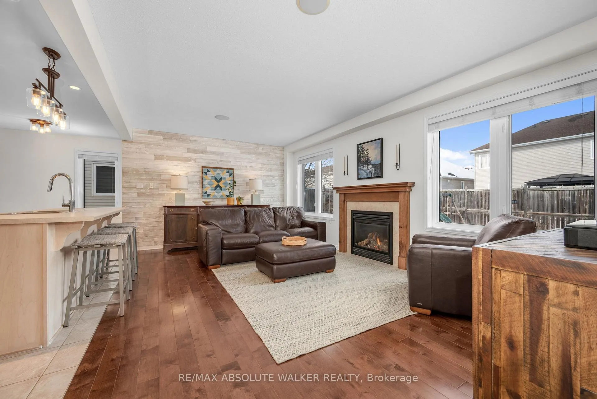 Photo 12 of 135 Arrowwood Drive, Ottawa, Stittsville (South) — HOMEH