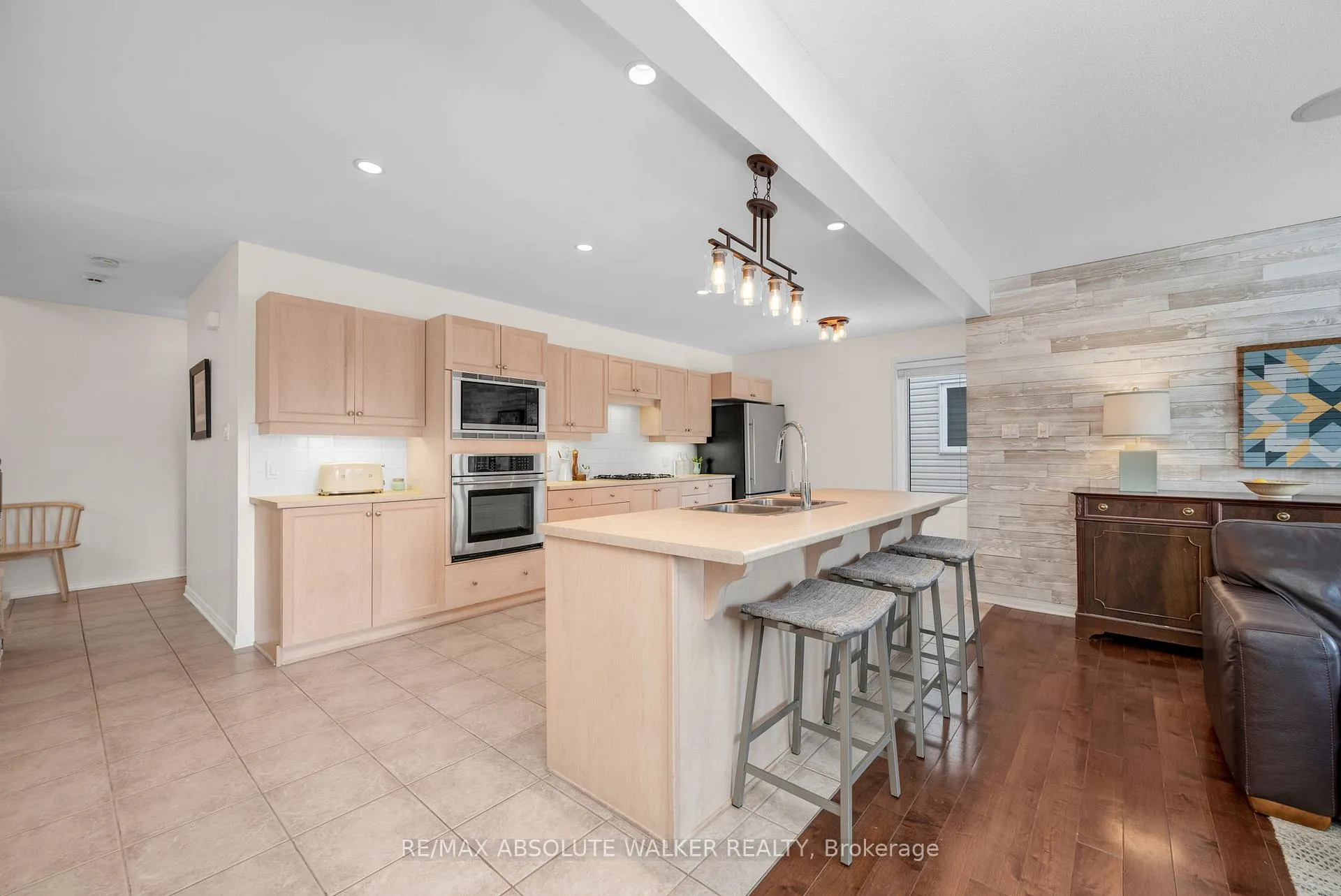 Photo 15 of 135 Arrowwood Drive, Ottawa, Stittsville (South) — HOMEH