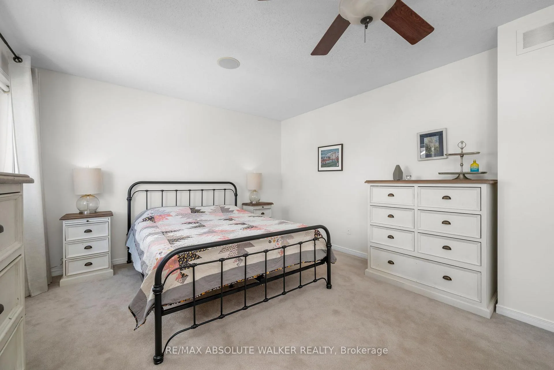 Photo 23 of 135 Arrowwood Drive, Ottawa, Stittsville (South) — HOMEH