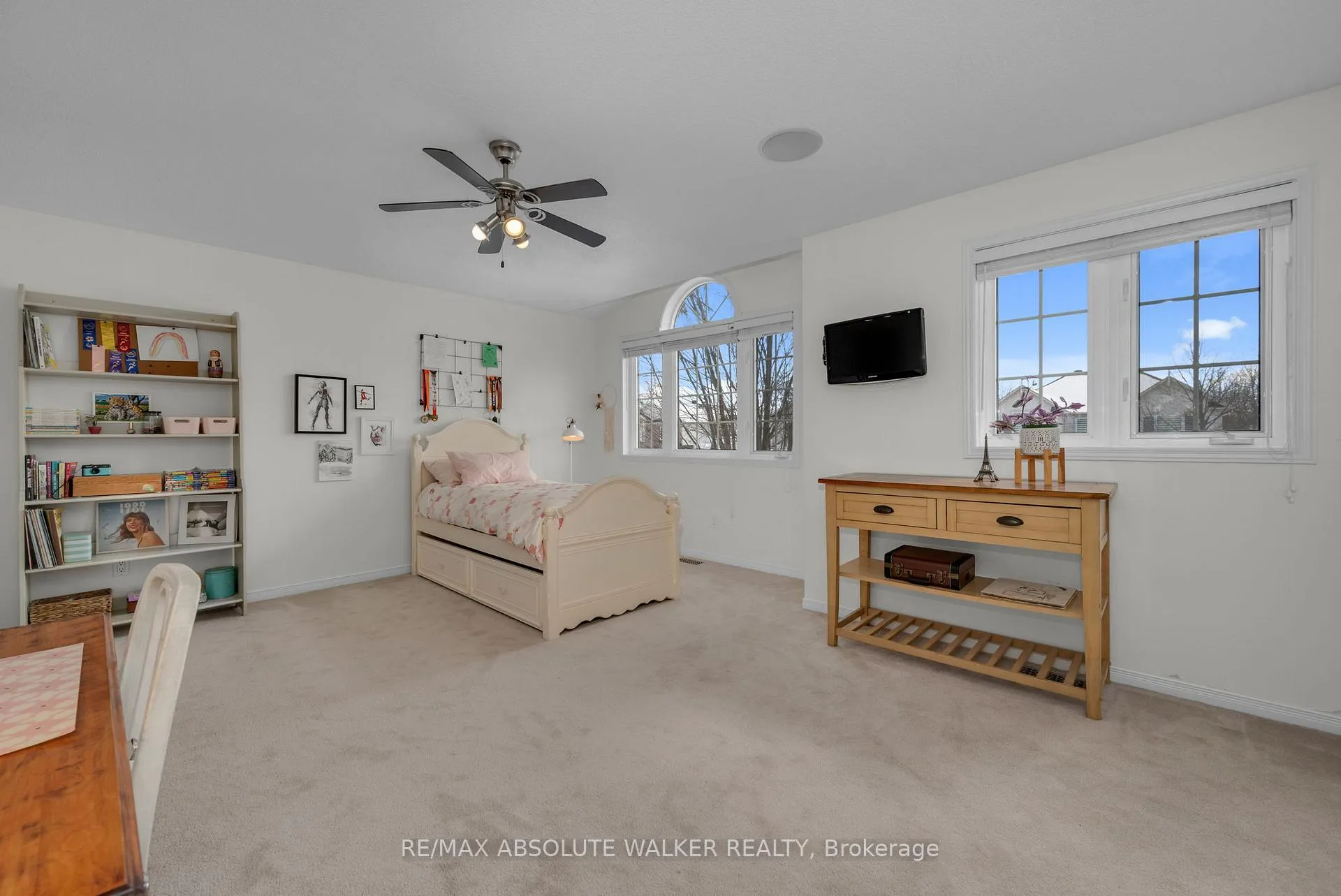 Photo 30 of 135 Arrowwood Drive, Ottawa, Stittsville (South) — HOMEH