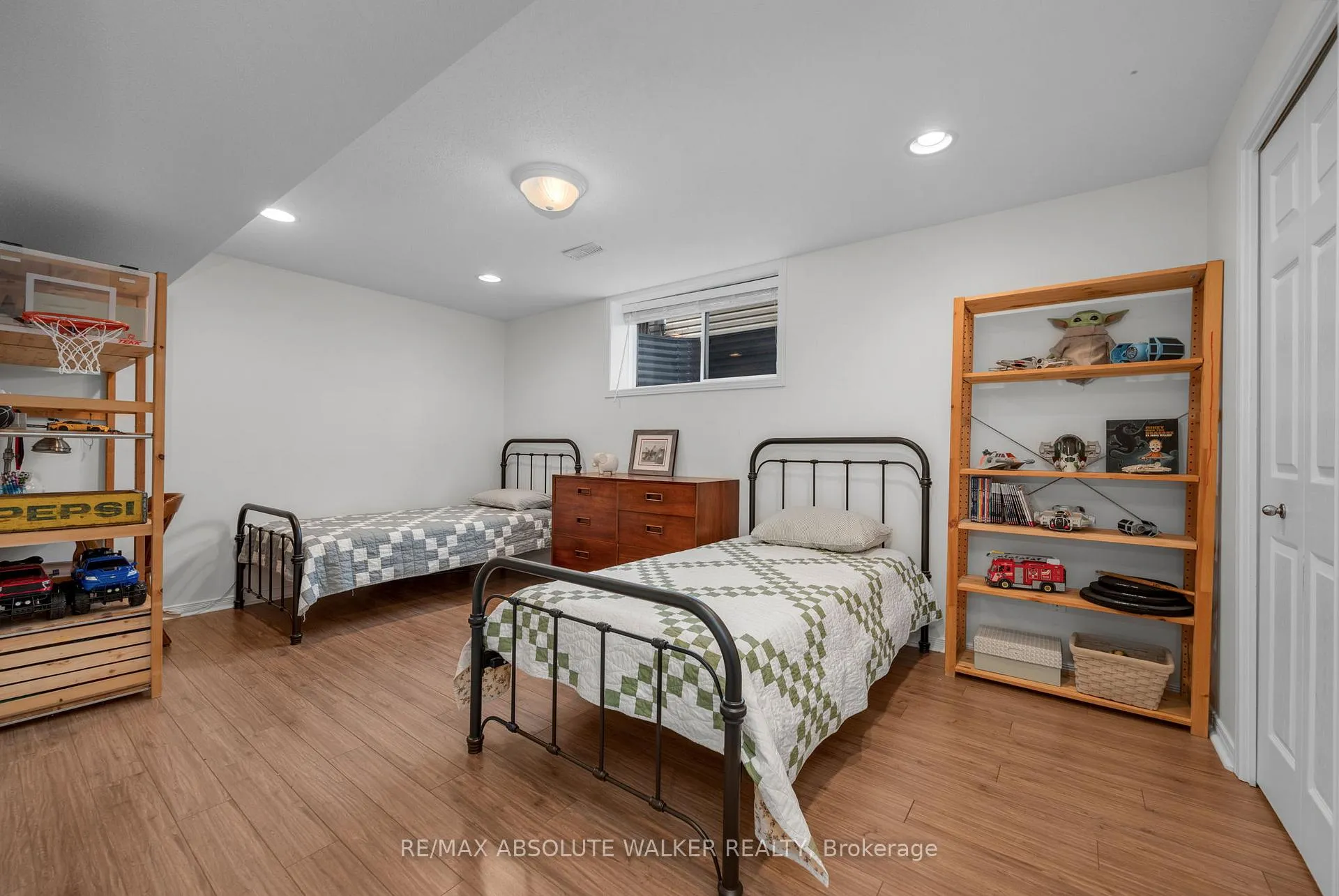 Photo 34 of 135 Arrowwood Drive, Ottawa, Stittsville (South) — HOMEH