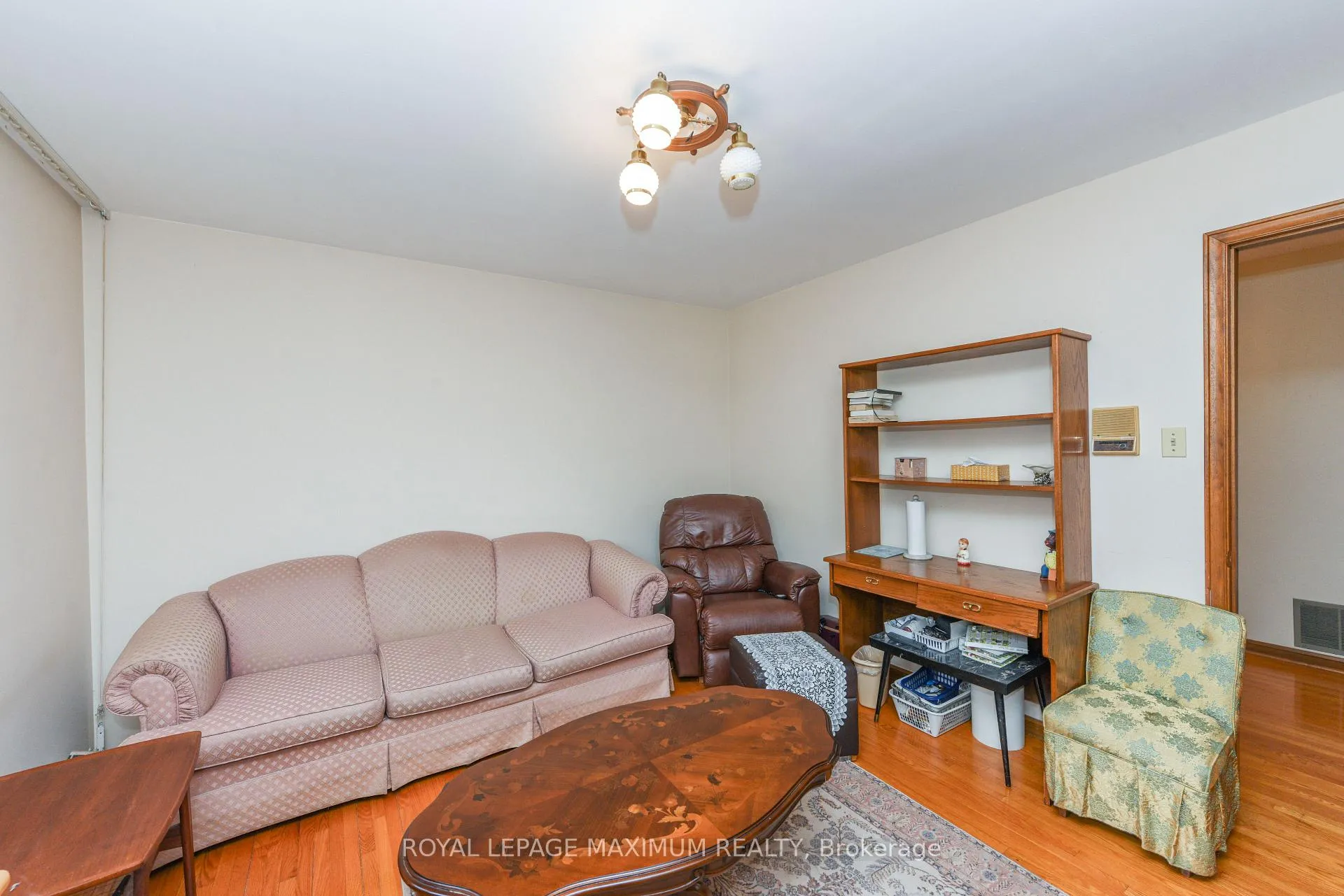 Photo 10 of 78 Roxaline Street, Etobicoke, Humber Heights — HOMEH