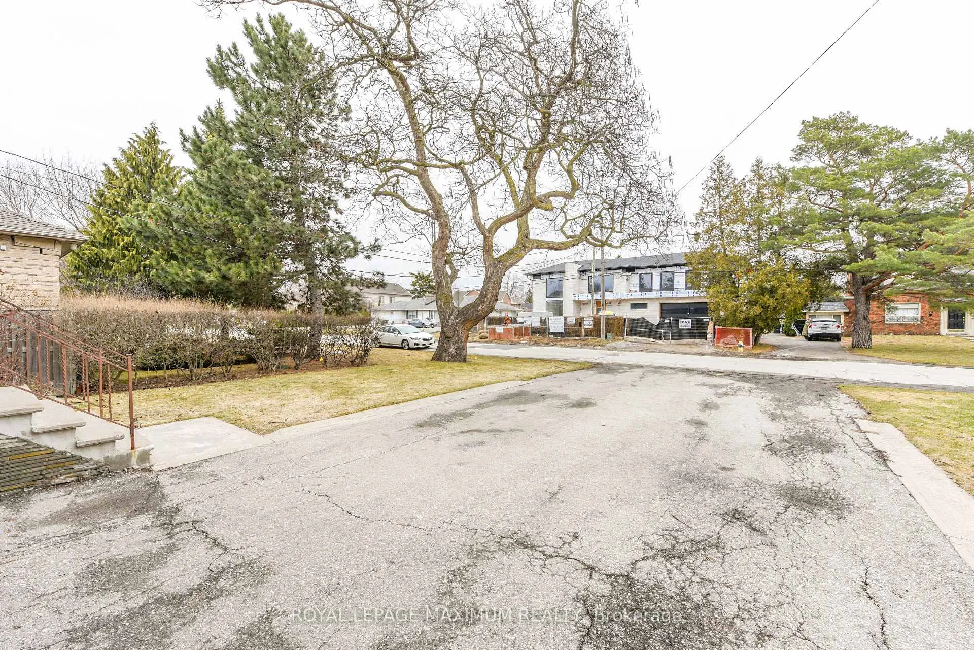 Photo 32 of 78 Roxaline Street, Etobicoke, Humber Heights — HOMEH