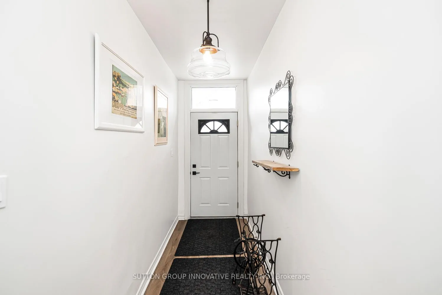 Photo 4 of 57 New Street, Hamilton, Strathcona — HOMEH