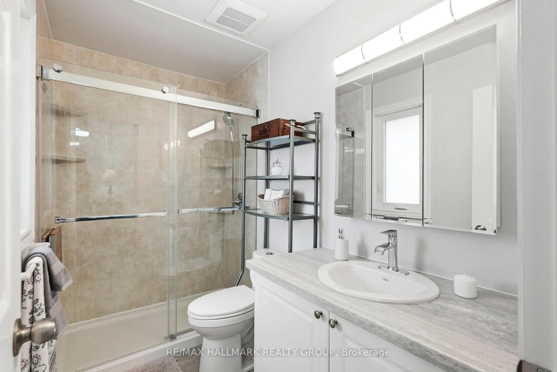 Photo 24 of 114 Boulder Way, Ottawa, Barrhaven - Longfields — HOMEH
