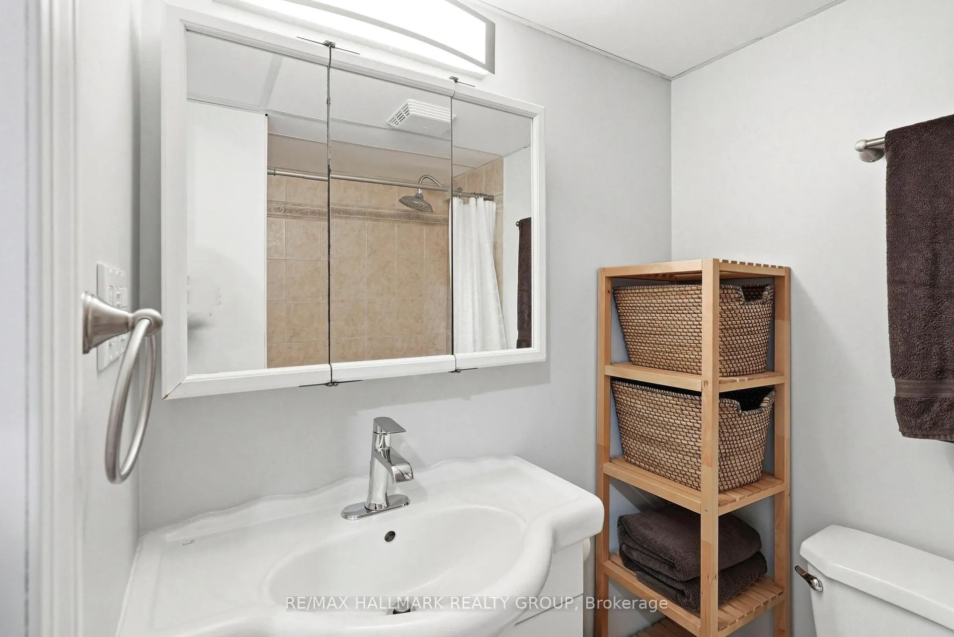 Photo 32 of 114 Boulder Way, Ottawa, Barrhaven - Longfields — HOMEH