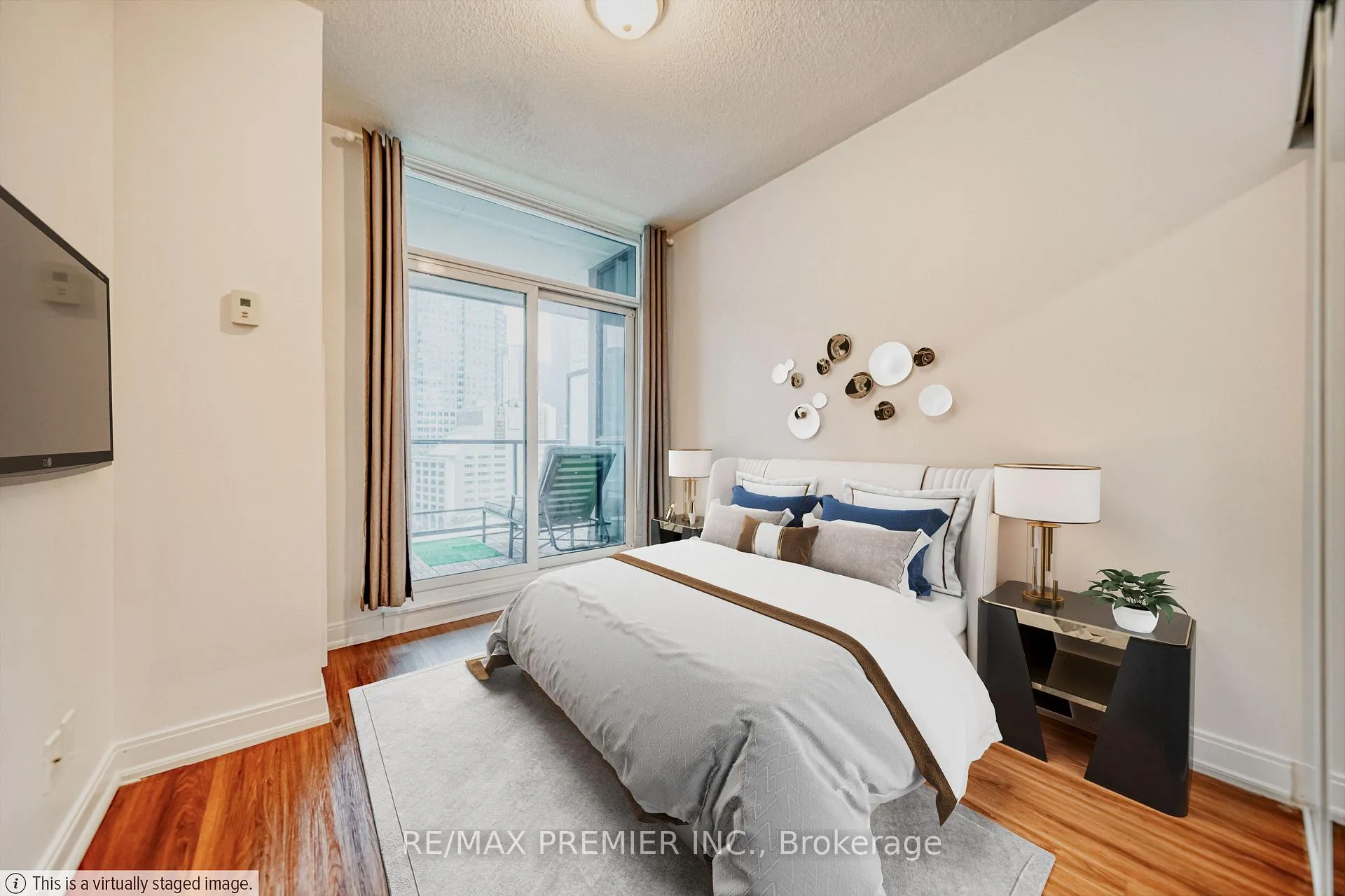 Photo 24 of Unit 1404, 1 Scott Street, Toronto, Waterfront Communities — HOMEH