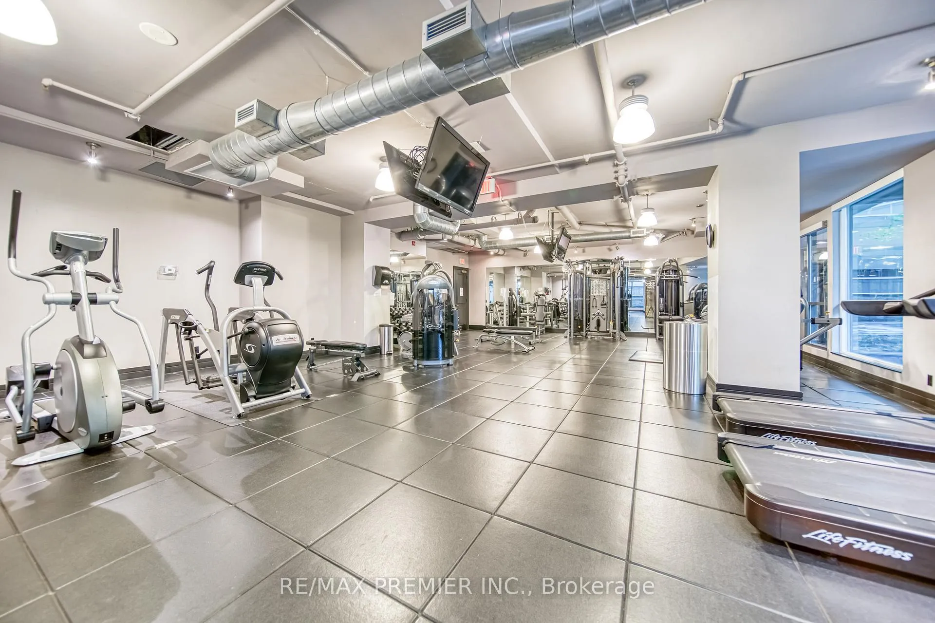 Photo 32 of Unit 1404, 1 Scott Street, Toronto, Waterfront Communities — HOMEH
