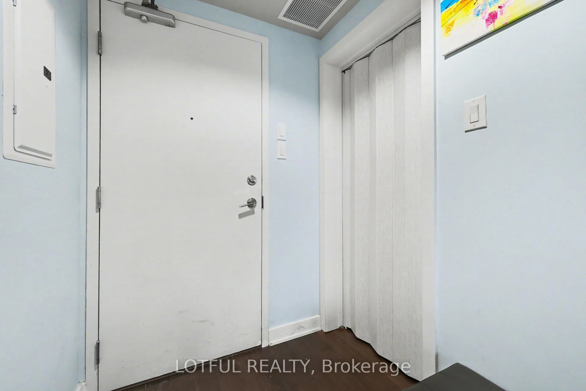 Photo 3 of Unit 544, 340 Mcleod Street, Ottawa, Ottawa Centre — HOMEH