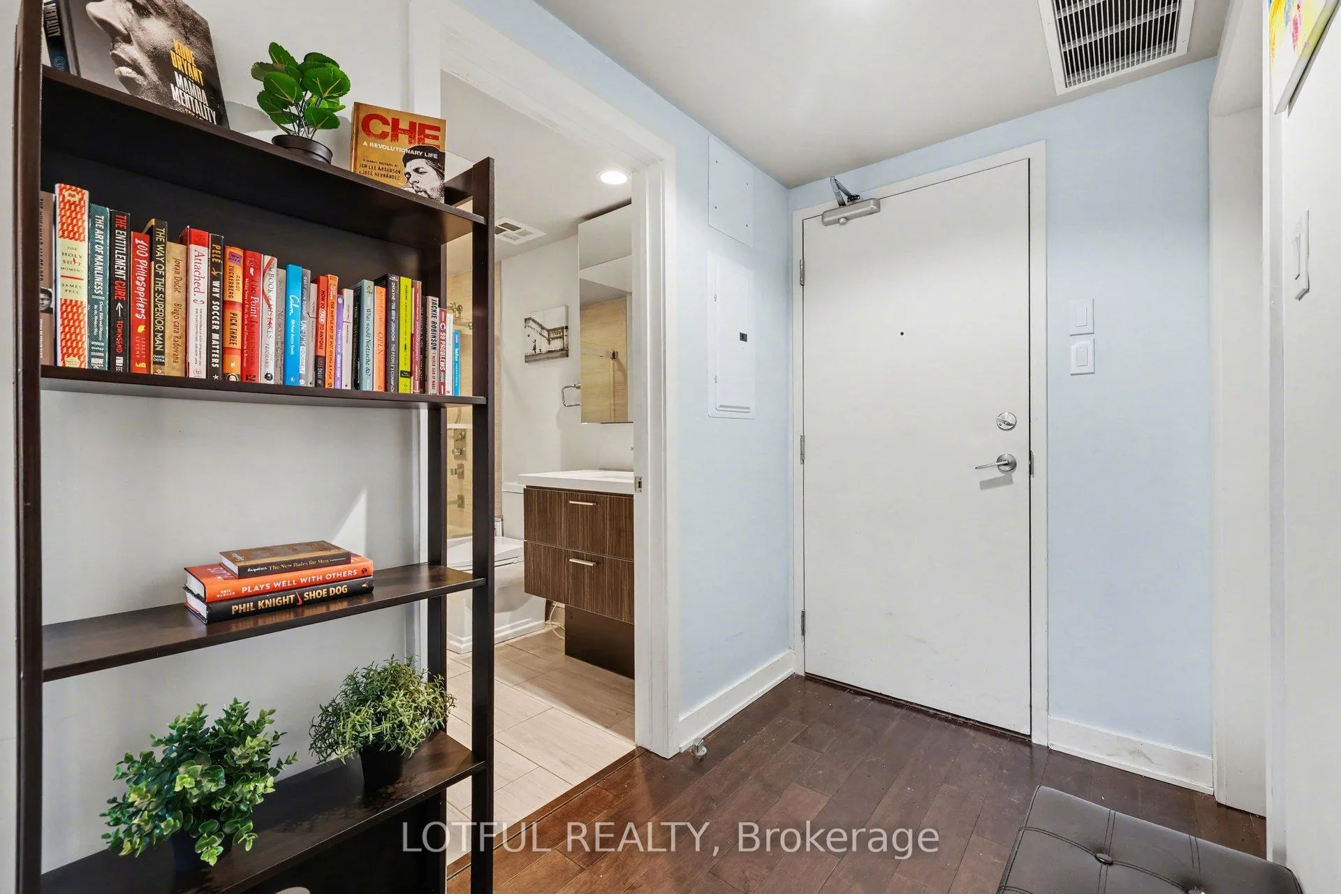 Photo 4 of Unit 544, 340 Mcleod Street, Ottawa, Ottawa Centre — HOMEH