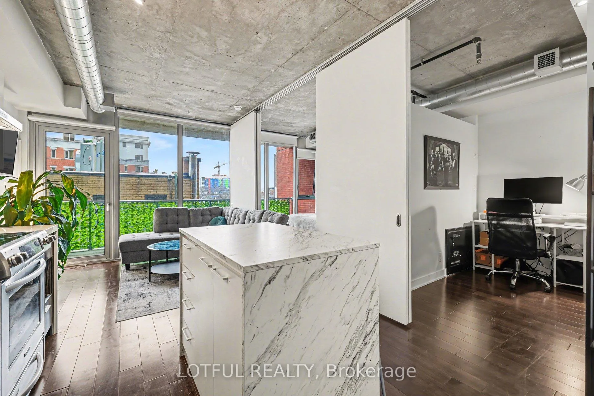 Photo 10 of Unit 544, 340 Mcleod Street, Ottawa, Ottawa Centre — HOMEH