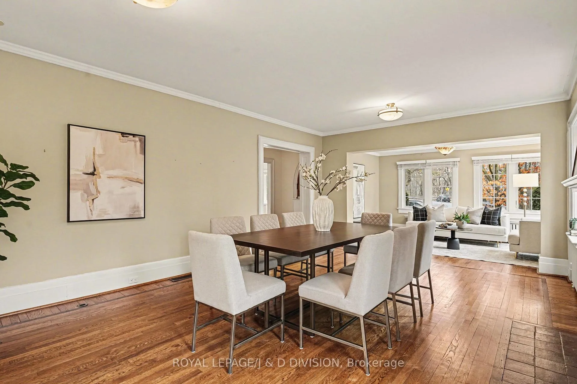 Photo 8 of 12 Weybourne Crescent, Toronto, Lawrence Park South — HOMEH