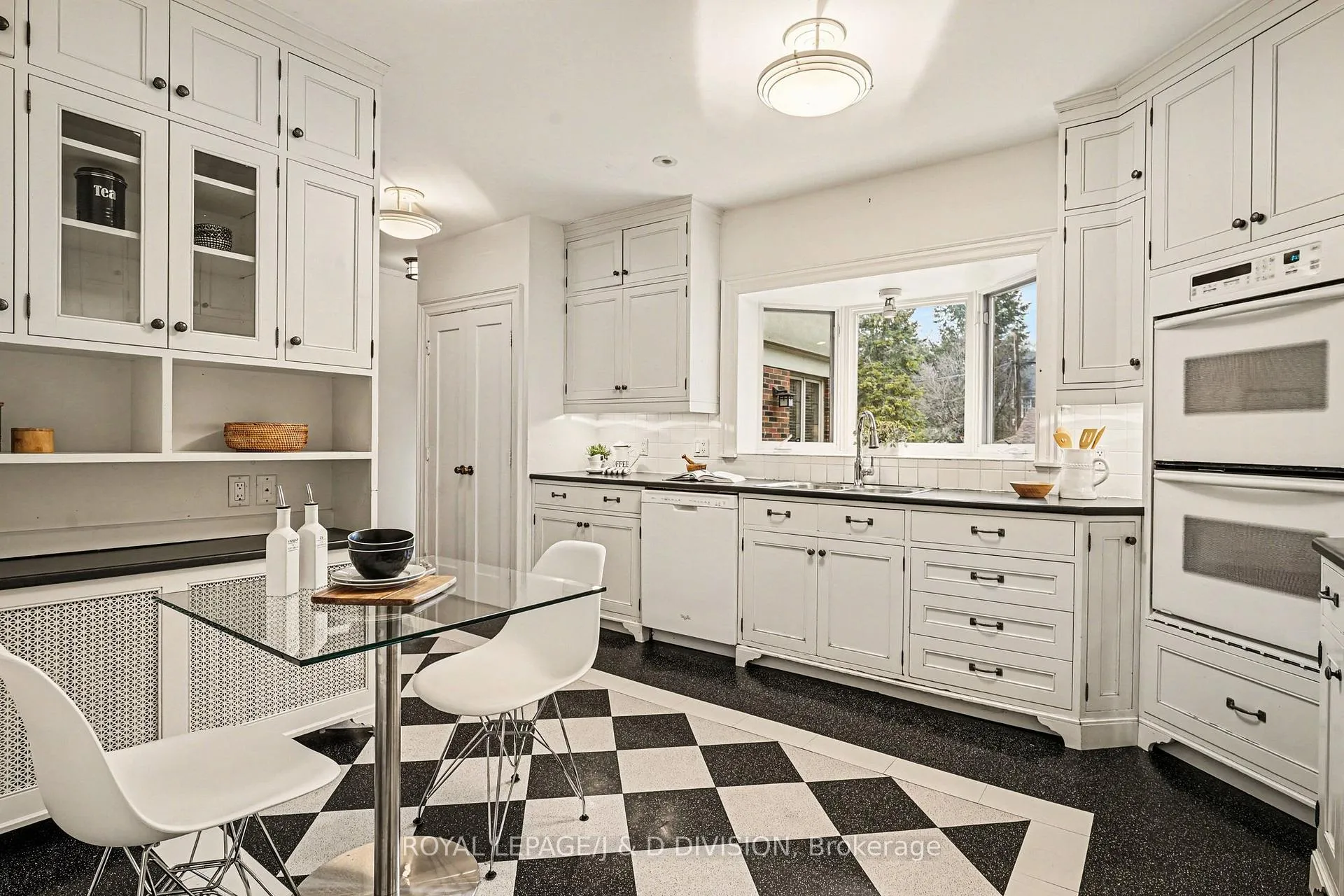 Photo 14 of 12 Weybourne Crescent, Toronto, Lawrence Park South — HOMEH