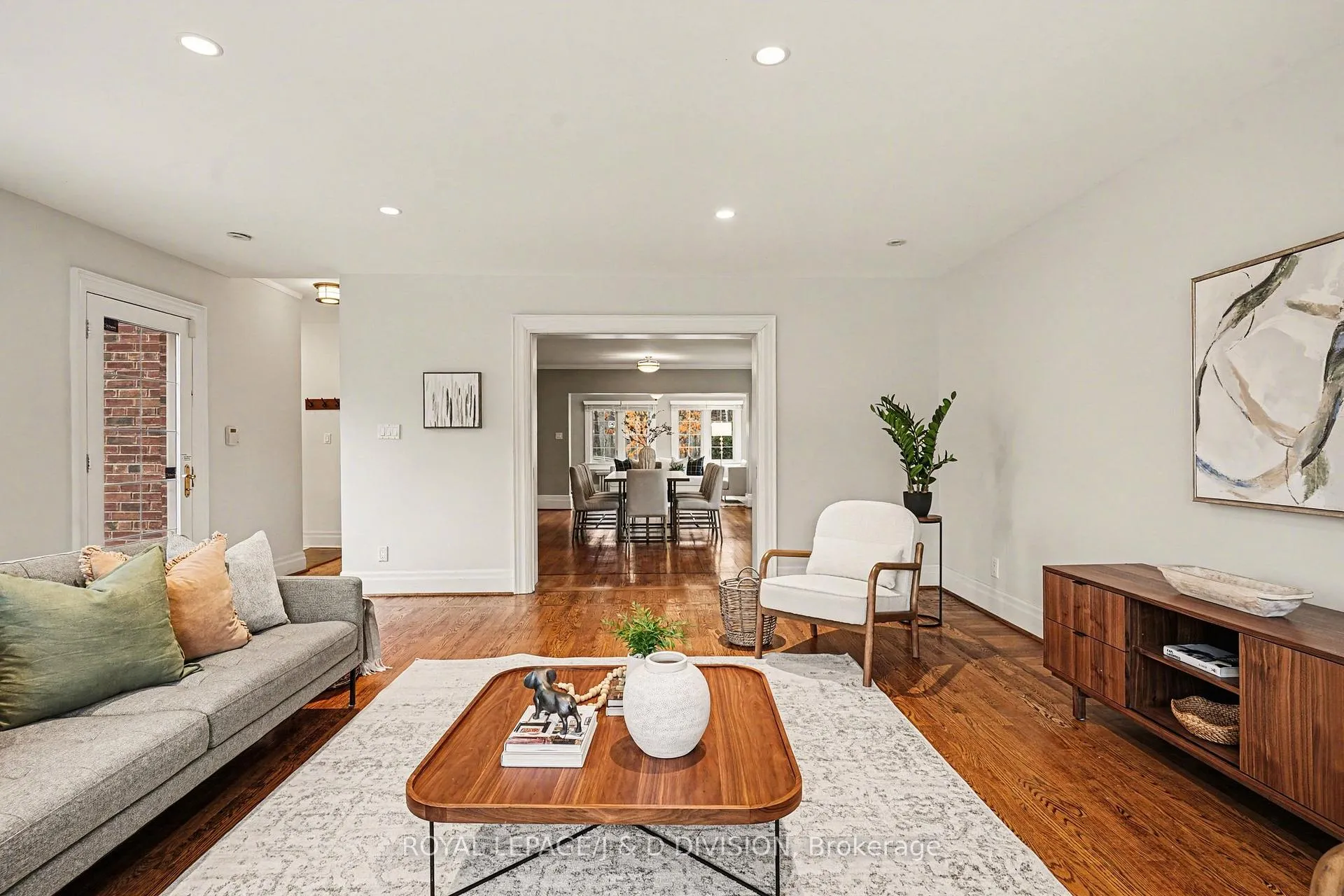 Photo 21 of 12 Weybourne Crescent, Toronto, Lawrence Park South — HOMEH