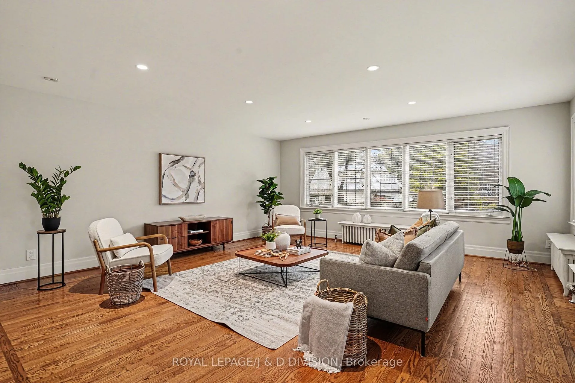Photo 22 of 12 Weybourne Crescent, Toronto, Lawrence Park South — HOMEH