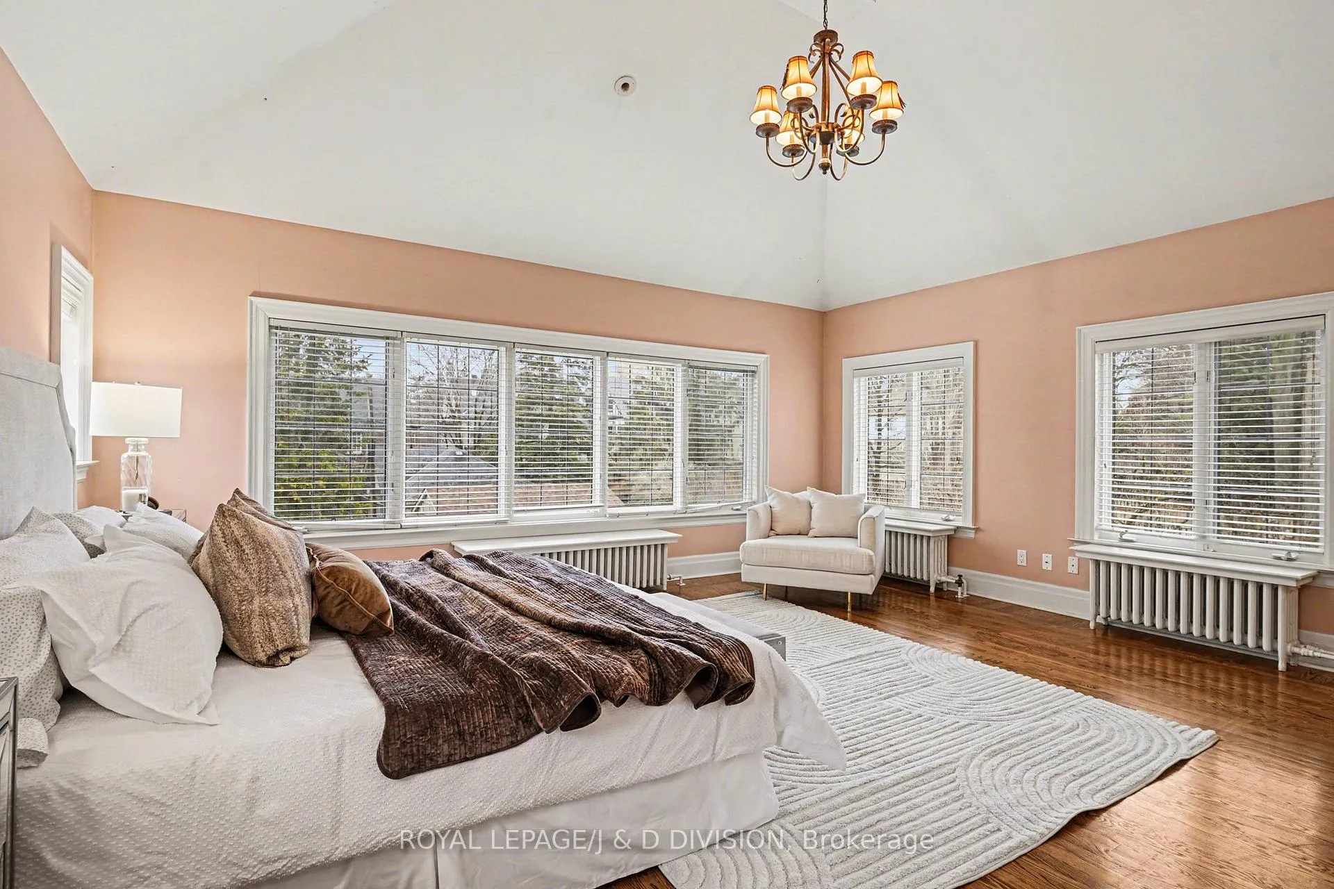 Photo 27 of 12 Weybourne Crescent, Toronto, Lawrence Park South — HOMEH