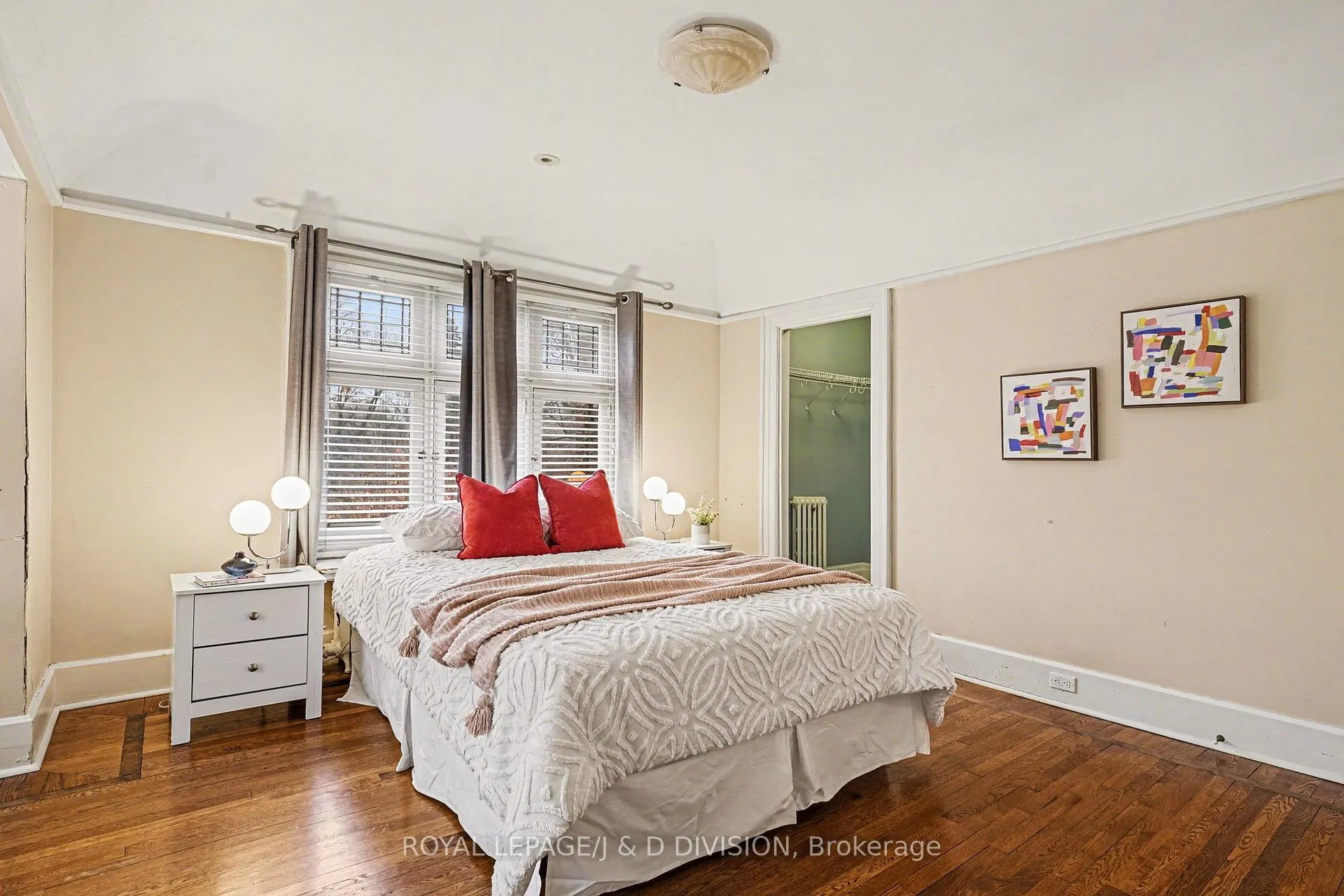 Photo 31 of 12 Weybourne Crescent, Toronto, Lawrence Park South — HOMEH