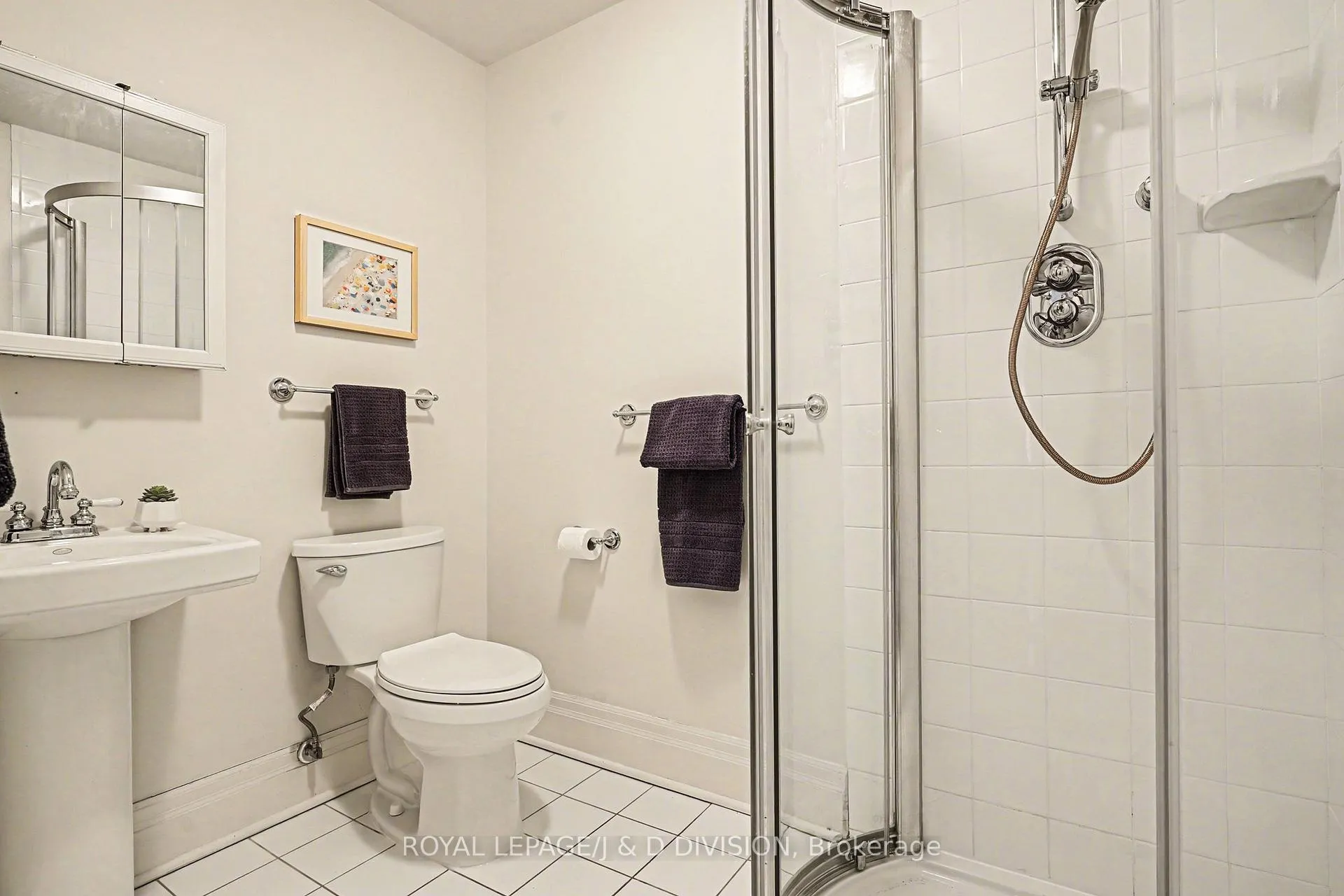 Photo 33 of 12 Weybourne Crescent, Toronto, Lawrence Park South — HOMEH