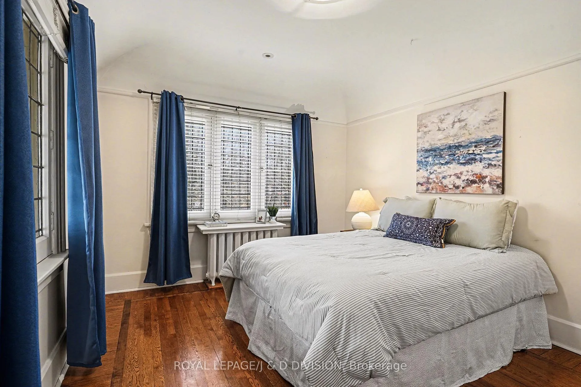 Photo 35 of 12 Weybourne Crescent, Toronto, Lawrence Park South — HOMEH