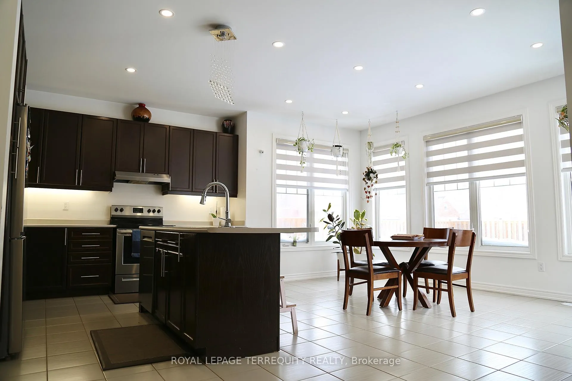Photo 6 of 6244 St Michael Avenue, Niagara Falls, Forestview — HOMEH