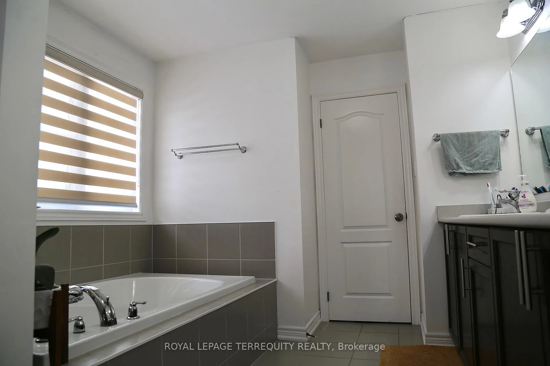 Photo 14 of 6244 St Michael Avenue, Niagara Falls, Forestview — HOMEH