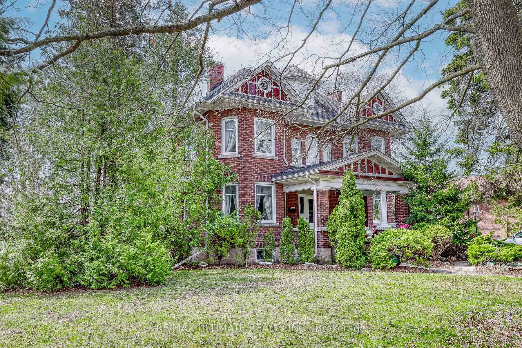 Photo 2 of 456 Manse Road, Scarborough, Highland Creek — HOMEH