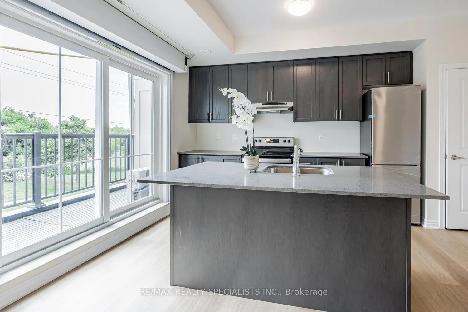 Photo 9 of Unit 1, 490 Beresford Path, Oshawa, Central — HOMEH