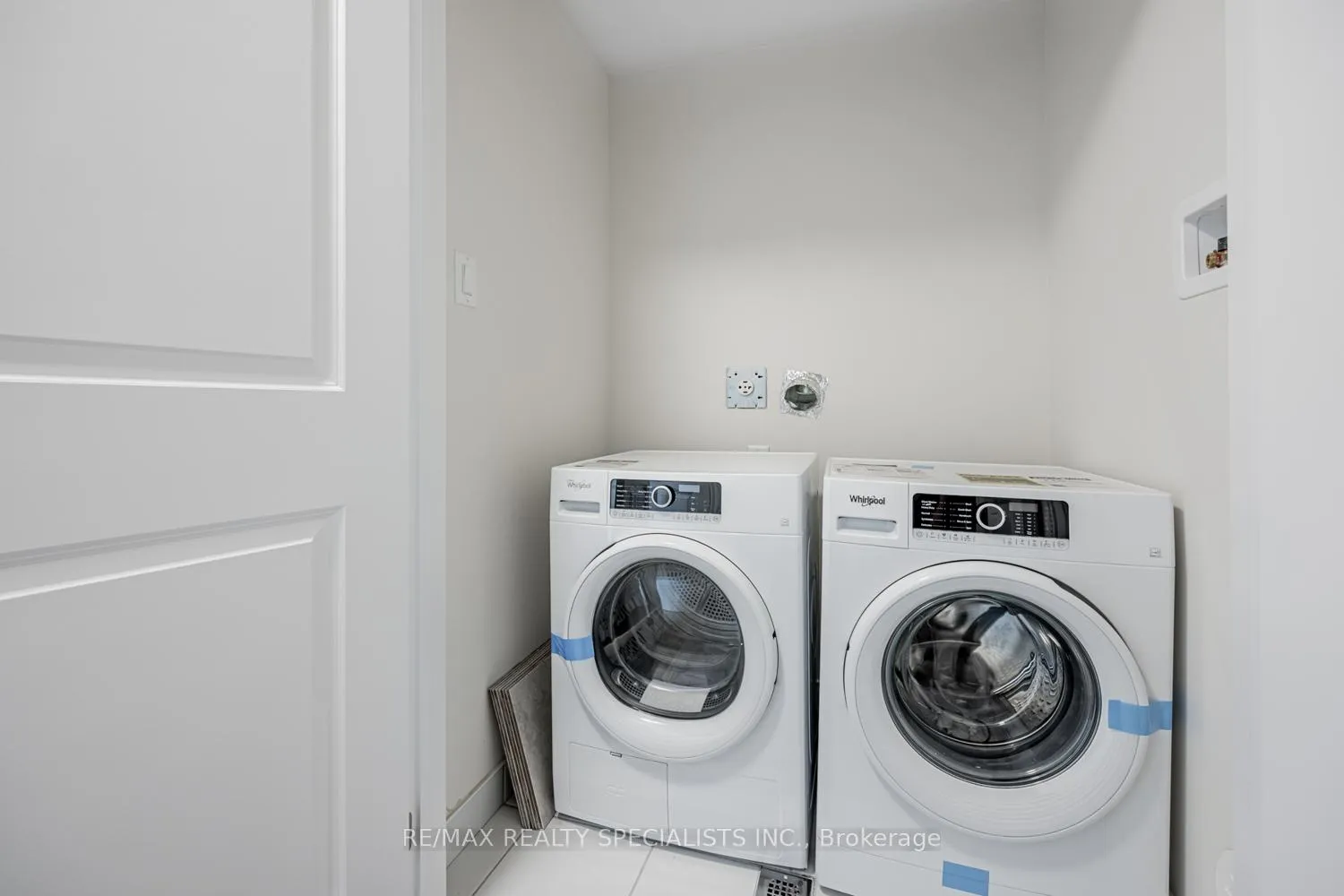 Photo 24 of Unit 1, 490 Beresford Path, Oshawa, Central — HOMEH
