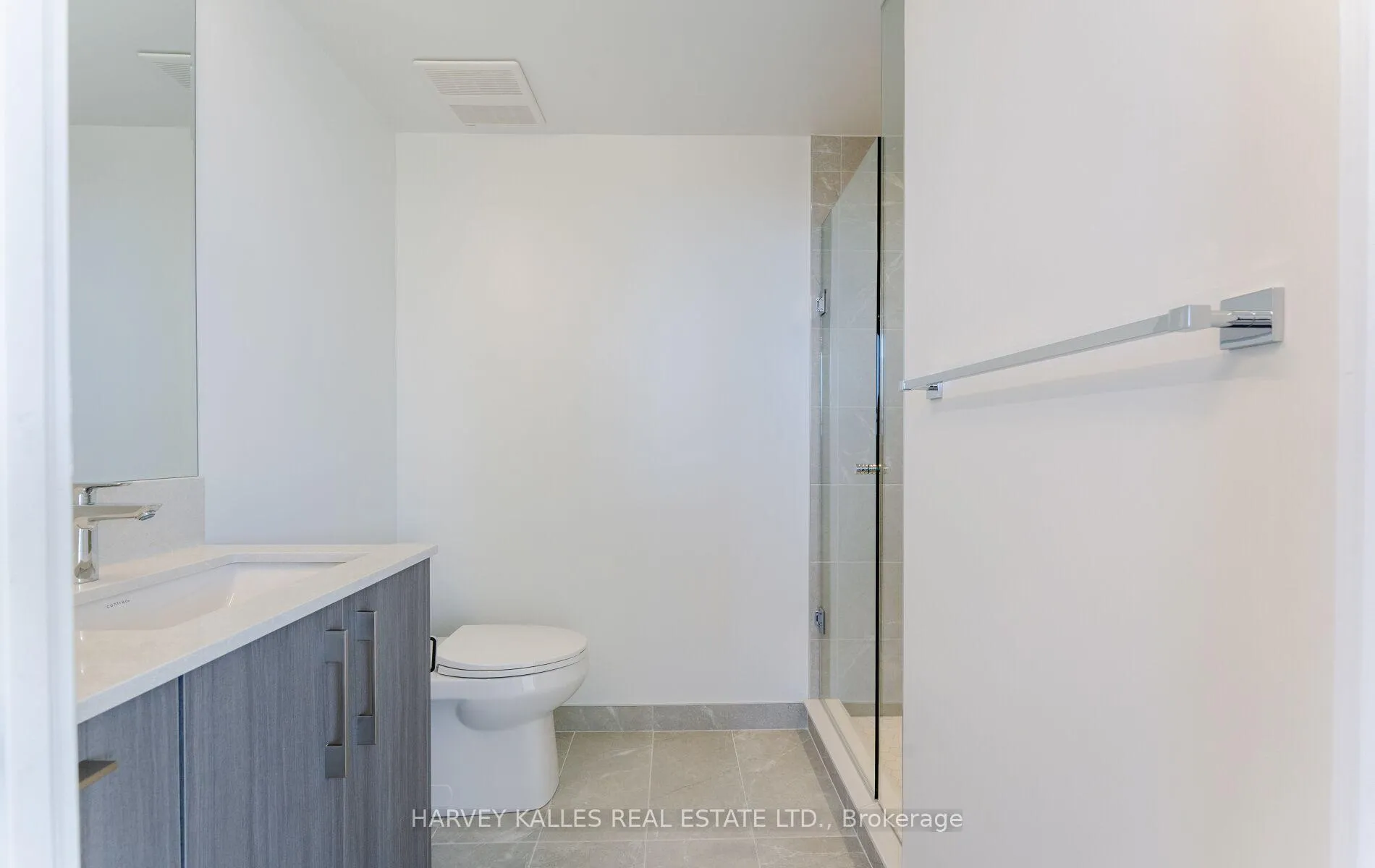 Photo 18 of Unit PH1, 8 Manor Road W, Toronto, Yonge-Eglinton — HOMEH