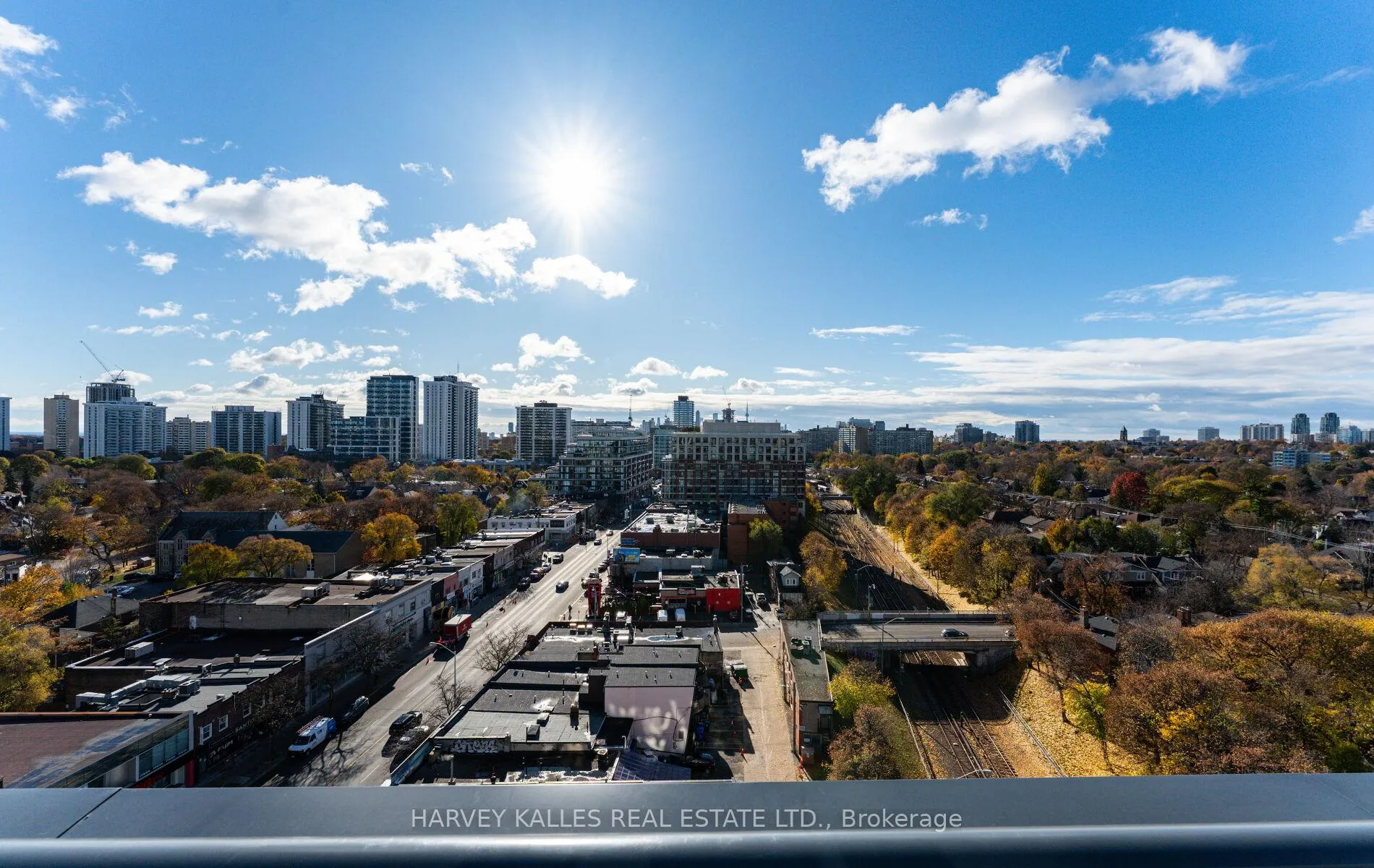 Photo 21 of Unit PH1, 8 Manor Road W, Toronto, Yonge-Eglinton — HOMEH