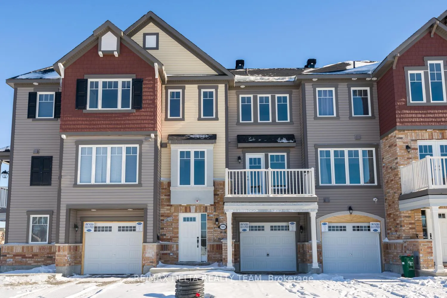 Photo 1 of 195 Par-La-Ville Circle, Ottawa, Stittsville (North) — HOMEH
